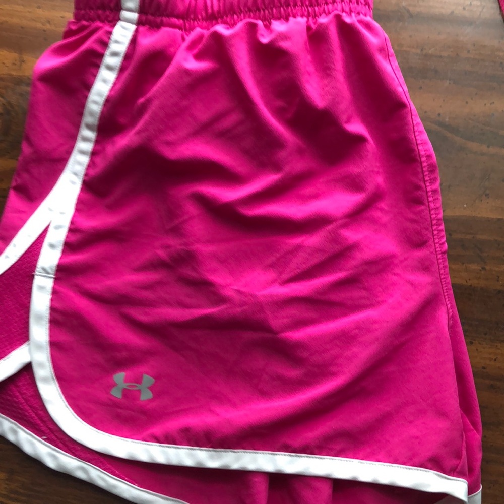 Under armour shorts - Picture 2 of 2